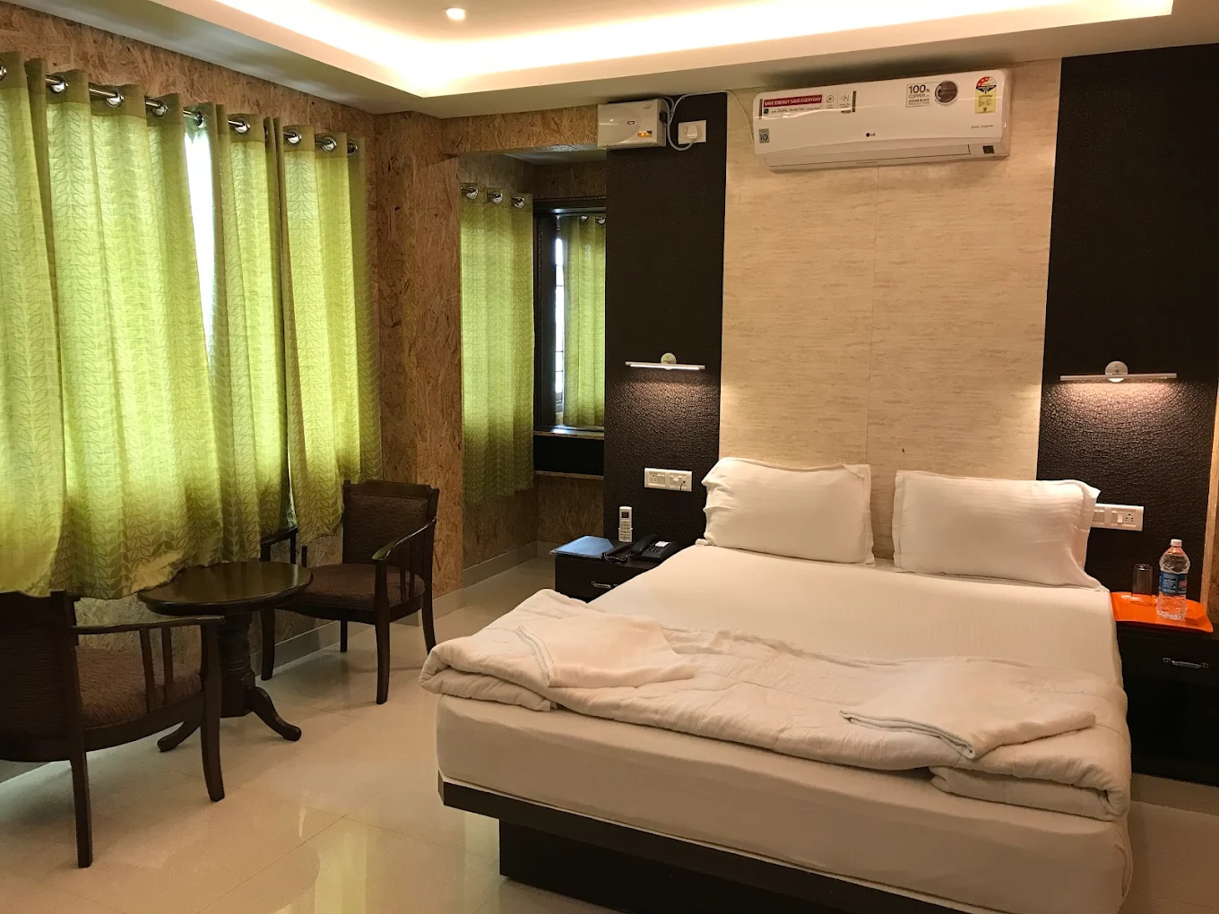Marina Manor rooms .webp